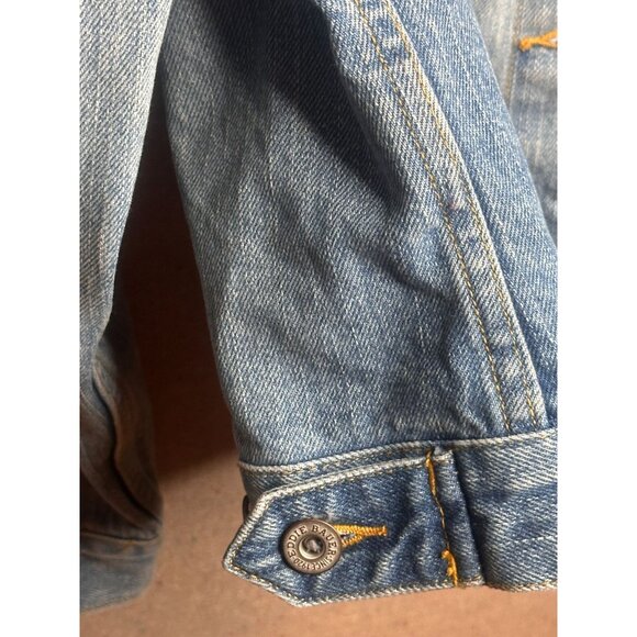 Eddie Bauer Womens Light Wash Denim Jean Jacket Trucker Casual Outerwear Medium - Picture 7 of 11